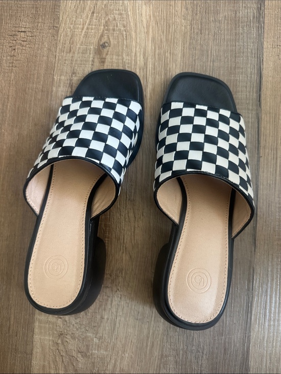 Urban Outfitters Shoes - UO Brighton checkered mule size 7 Urban Outfitters slide black white